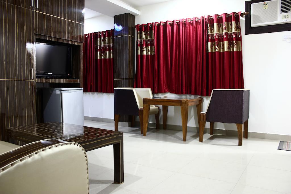 Hotel Maharaja Katra  Habitación foto
