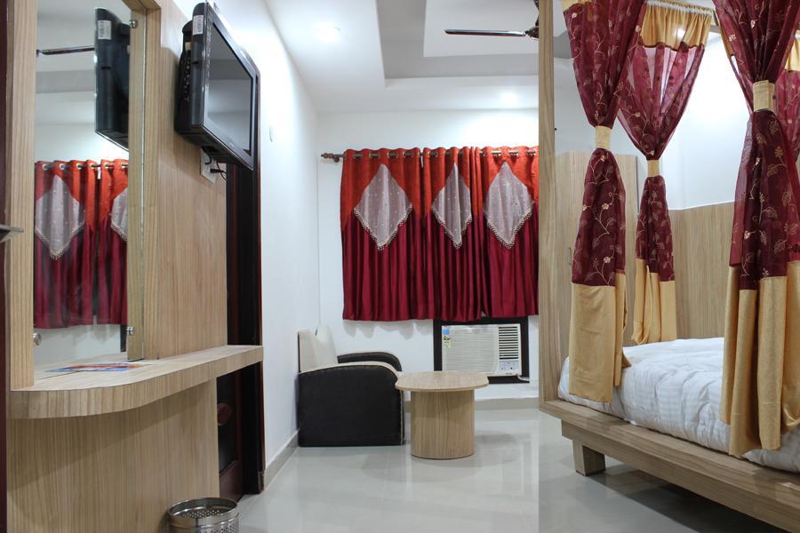 Hotel Maharaja Katra  Habitación foto